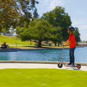Razor Scooter Eléctrico E100 Black Label Gris/Rojo - Farmacias Arrocha